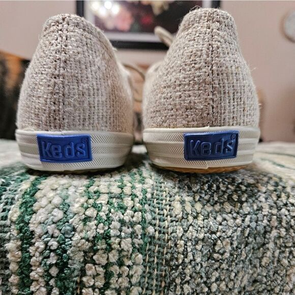 #385 Keds- Canvas Tennis Shoes - Colors/Sizes Varies - Picture 5 of 11